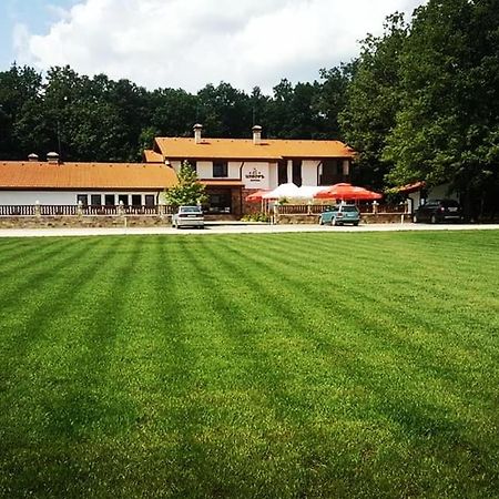Izvor Hotel "Изворъ" Shipot Esterno foto