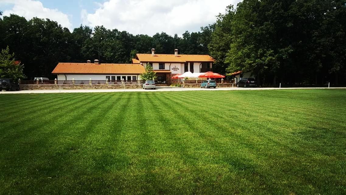 Izvor Hotel "Изворъ" Shipot Esterno foto